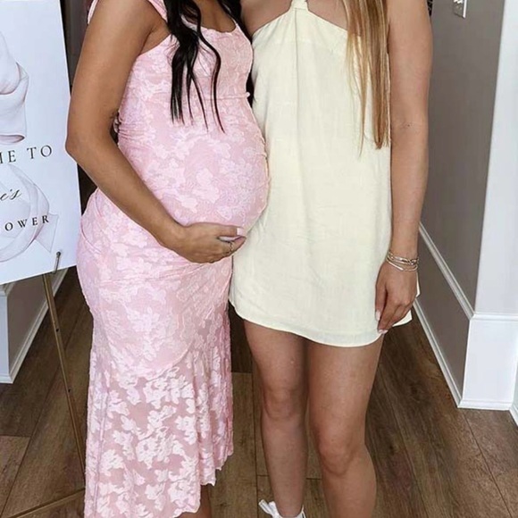 Maternity Pink Lace Sleeveless Dress - Picture 2 of 5